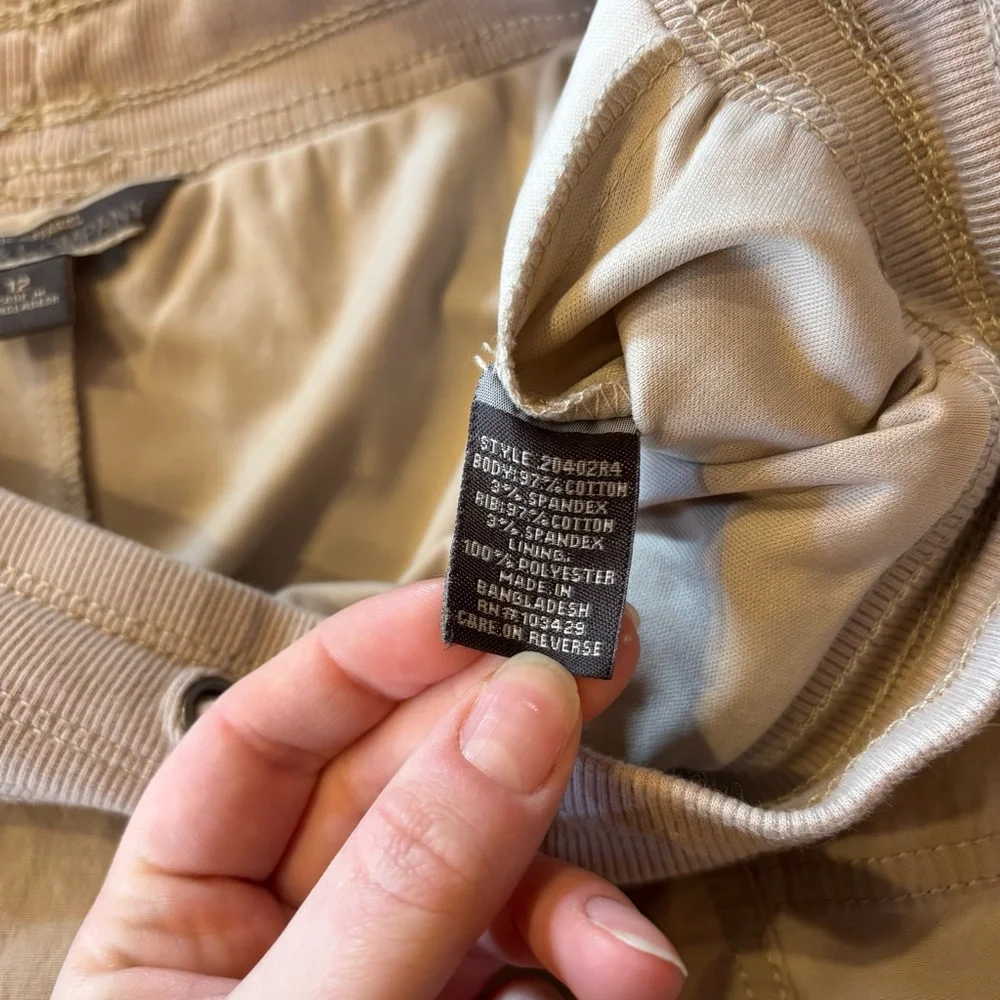 Women’s Kahkis & Company Skort, Size 12 - Picture 4 of 9